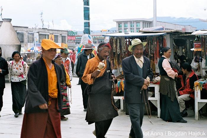 tybet_wyprawa_lhasa_ulica